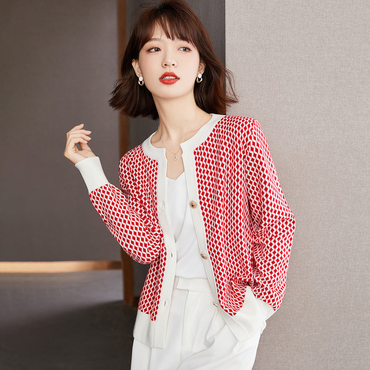 Women's Long Sleeve Knitted Cardigan