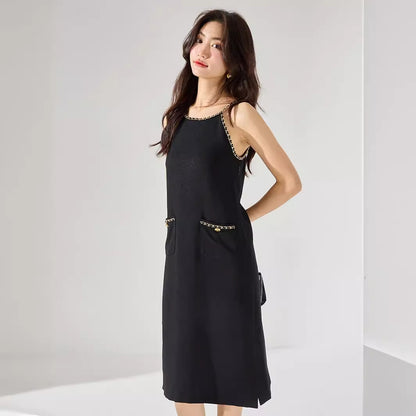 Elegant Chain-Detail Black Midi Dress