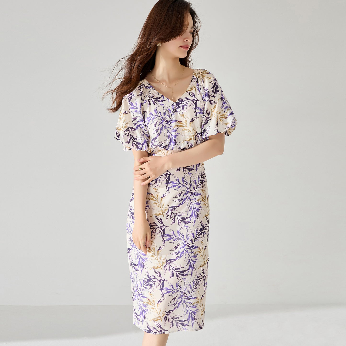 Chic Violet Iris Floral Puff Sleeve Midi Dress