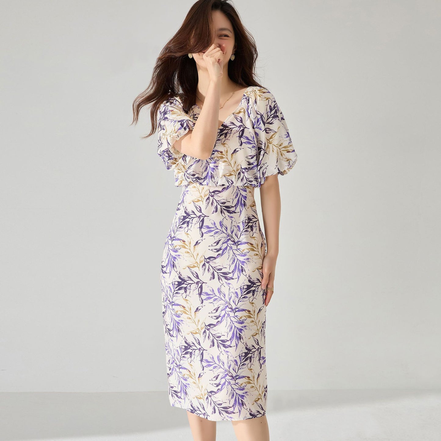 Chic Violet Iris Floral Puff Sleeve Midi Dress