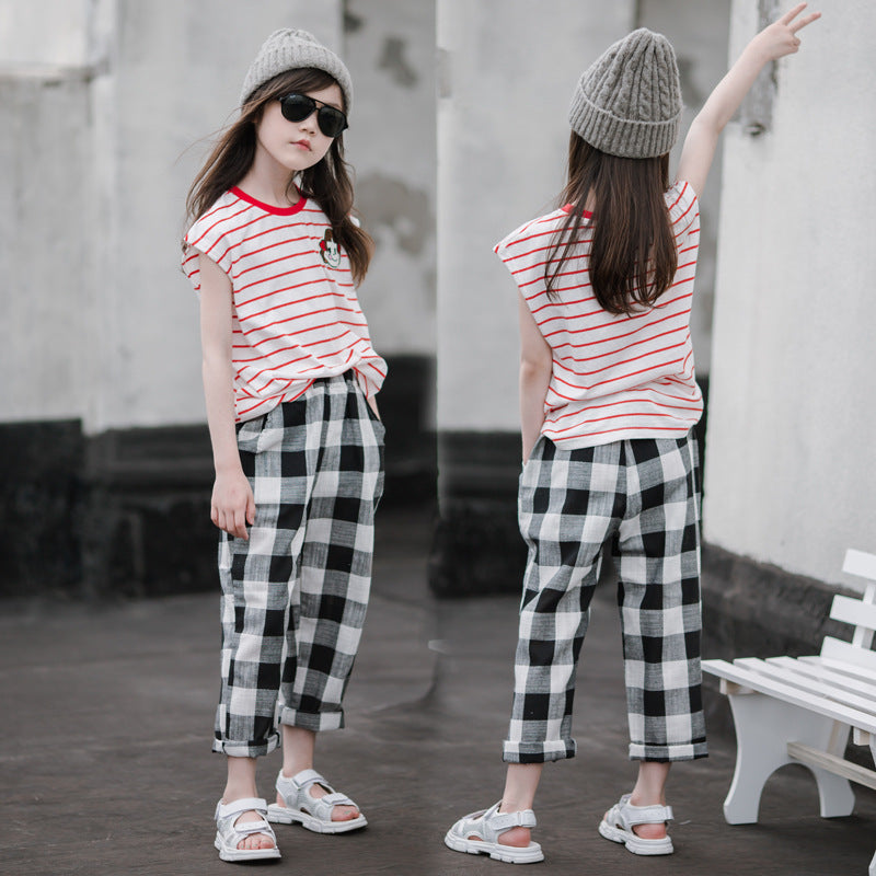 Summer Chic Plaid Pants and Striped T-shirt