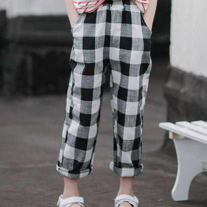 Summer Chic Plaid Pants and Striped T-shirt