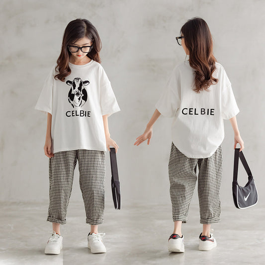 Korean Style Girls' Loose Fit T-shirt and Plaid Capri Pants