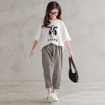 Korean Style Girls' Loose Fit T-shirt and Plaid Capri Pants Outfit